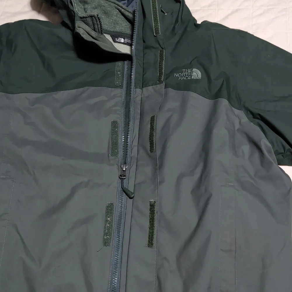 North Face Mens Winter Coat - Picture 3 of 5